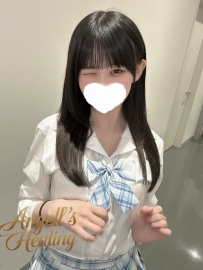 Cカップ19歳♡小柄で甘え上手な初恋系女子