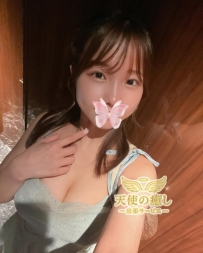 💌番号：476  小柄で可愛らしい学生タイプの女の子。